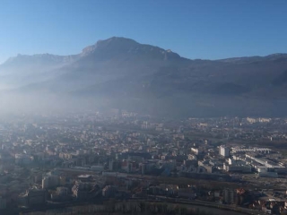 En France, environ 20 % des émissions de gaz à effet de serre sont imputables aux bâtiments (résidentiels et tertiaires).